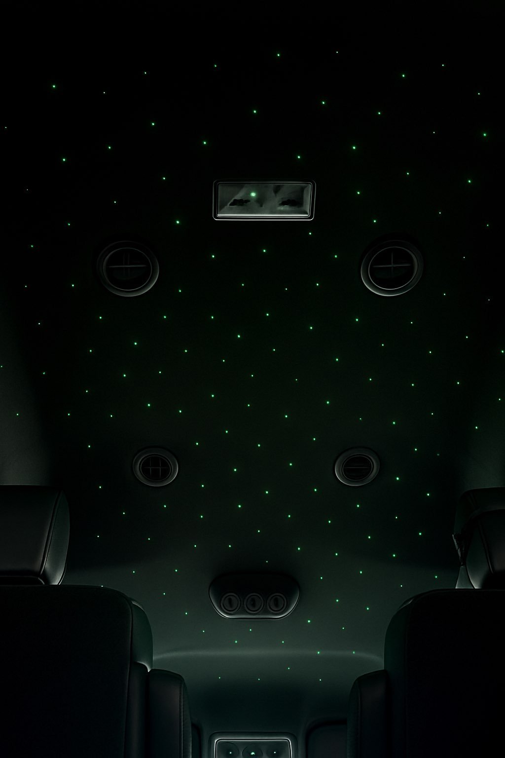 Fiber-optic light engine with twinkle module and controller